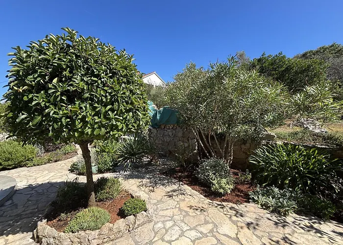 דירה Charming Secret Garden